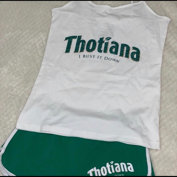 Short Set - Picture 7 of 8